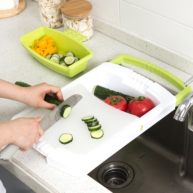 Kitchen Plastic Chopping BoardThis Kitchen Plastic Chopping Board is made of PP+TRP, matte + silica gel. It's safe and secure. The cutting board is easy to clean - the silicone drainage basin witKitchen Plastic Chopping Board