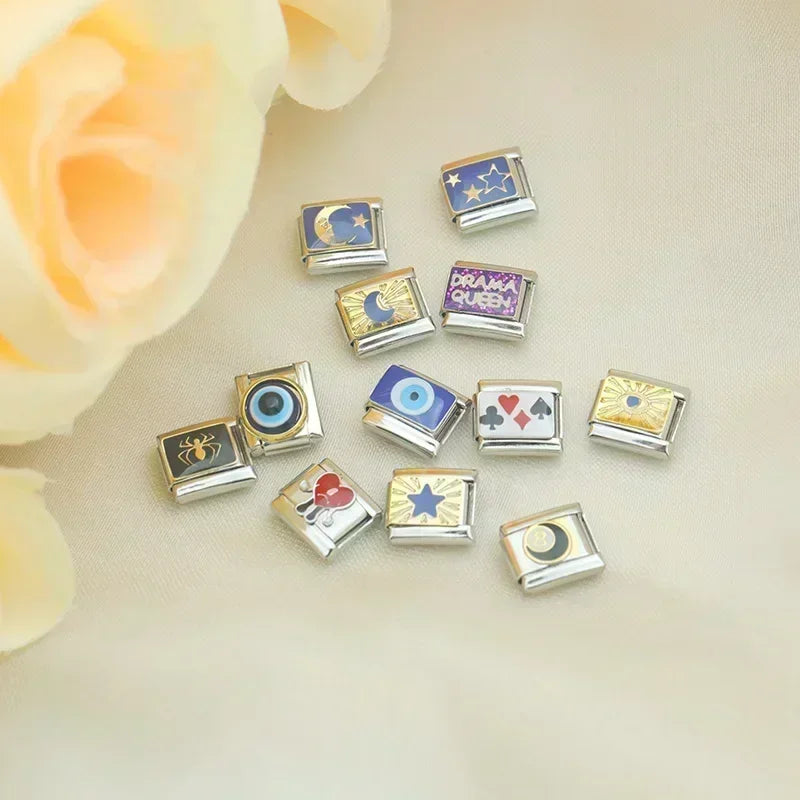 Hapiship 2024 Top Fashion Eye Moon Star Fish Spider Poker Queen Charm * Brand:Hapiship
* Make a Happy Bracelet !Hapiship 2024 Top Fashion Eye Moon Star Fish Spider Poker Queen Charm Italian Links Fit 9mm Bracelet Making DIY Jewelry DJ854