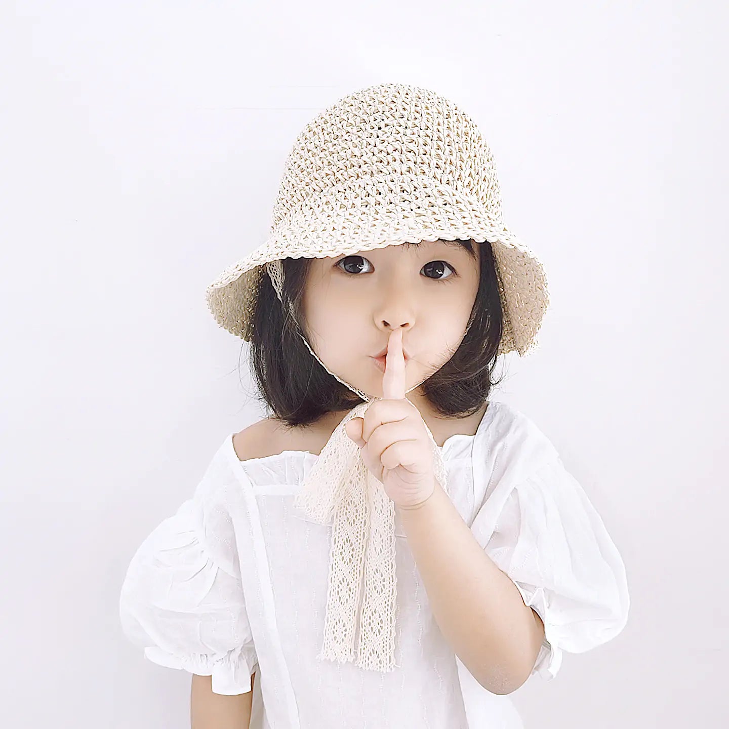 Fashion Baby HatDiscover the perfect blend of style and sun protection for your little one with our Fashion Lace Baby Hat!Chic and Sun-Safe: Made from high-quality straw and adornedFashion Baby Hat