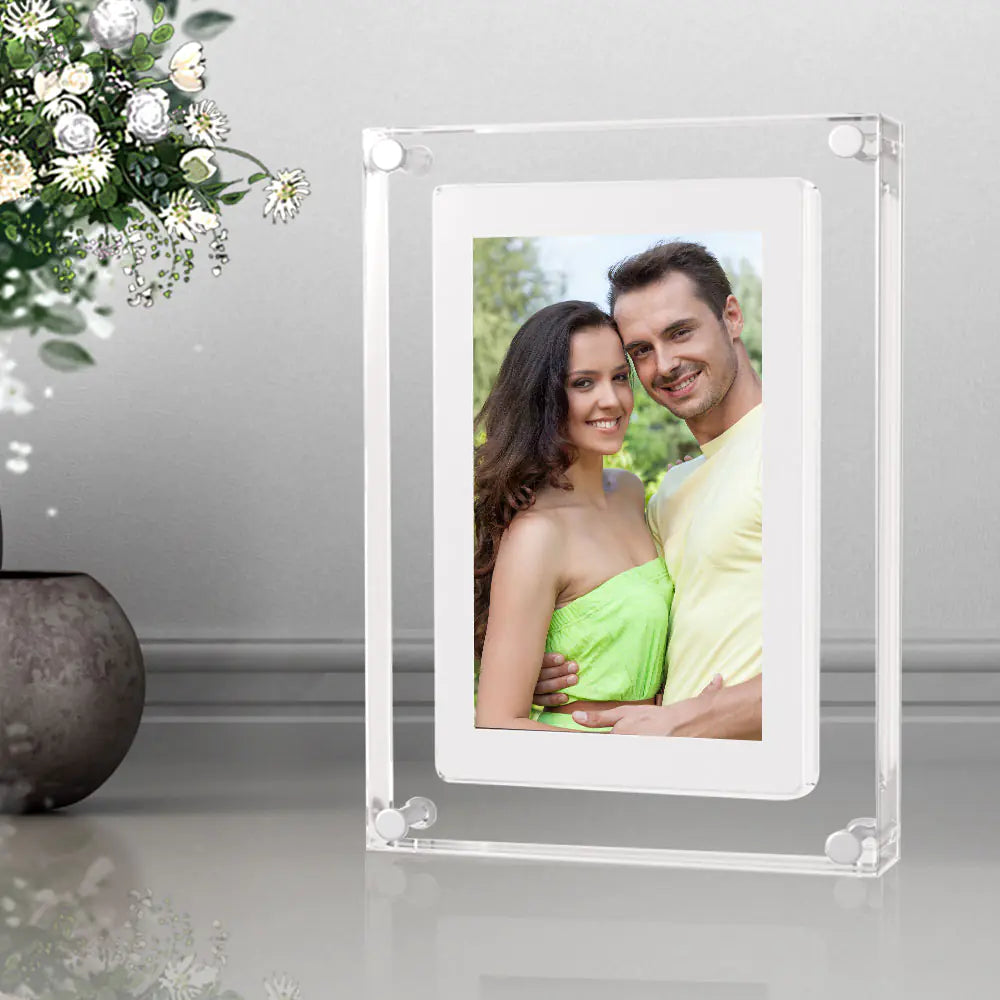 Digital Motion FrameCapture Every Moment in MotionWith the Digital Motion Frame, you can display your favorite memories in stunning clarity and dynamic motion, bringing your photos to lDigital Motion Frame