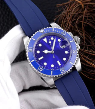 Men's Luxury Automatic Watch with Sapphire & Stainless SteelStainless steel case
41mm diameter, 13mm thickness
20mm band width
28.5mm dial diameter
Sapphire glass mirrorLuxury Automatic Watch
