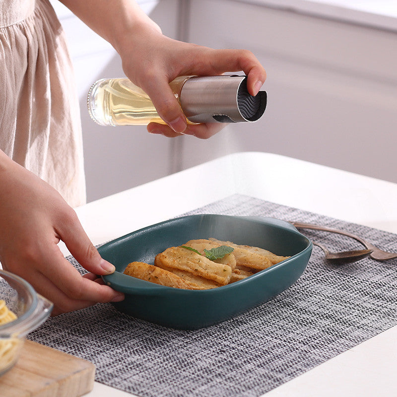 Kitchen Condiment BottleLooking for an oil bottle that can make your cooking easier and more fun? Kitchen Condiment Bottle is perfect for you! Made of PP spray head and glass bottle body, iKitchen Condiment Bottle