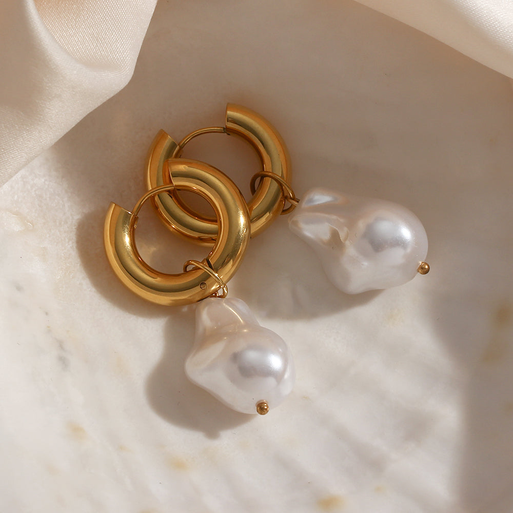 Water Drop EarringsLooking for a unique and fashionable way to accessorize? Check out these hot selling water drop earrings! Made with high quality stainless steel and gold plated for Water Drop Earrings