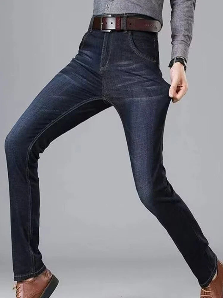 2024 men's straight leg casual jeans for autumn and winter, comfortable and trendy.