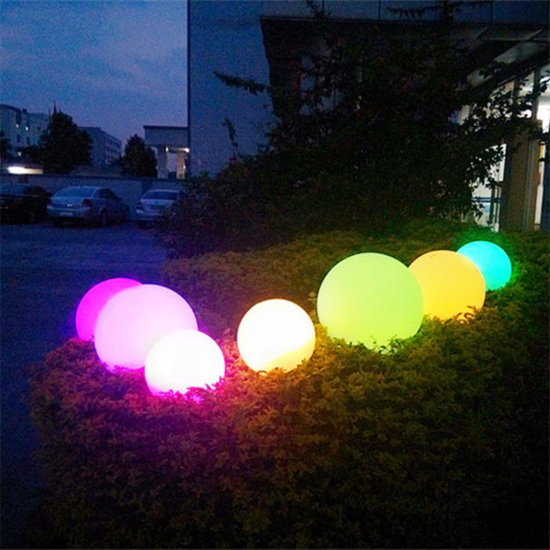 Waterproof Garden Ball LED Lights for OutdoorPackaging: LED lamp*1,
Remote control*1 USB charging
*1.Notes:Due to the light and screen setting difference, the item's color may be slightly different from the pWaterproof Garden Ball LED Lights