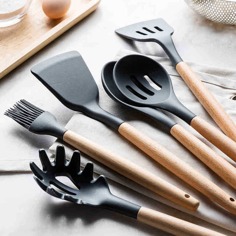 Non Stick Pot Spatula And SpoonUpgrade Your Kitchen with Our 12-Piece Wooden Handle Silicone Kitchen Utensils Set and Handy Storage Bucket!
Key Features:
Premium Material: Our cooking tools are crStick Pot Spatula