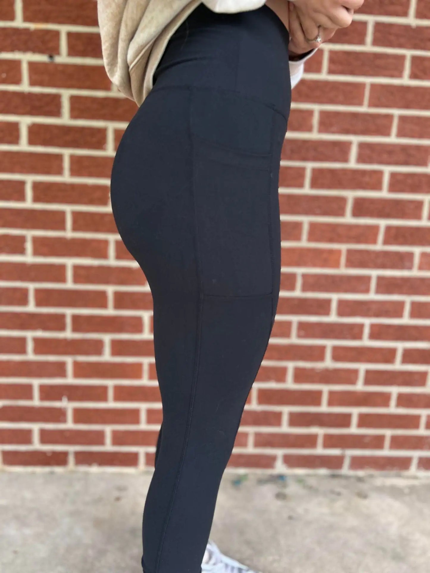 ASK Apparel Butter Soft Black LeggingsI think I just found my fav pair of leggings! AND they have pockets! These super soft leggings are a must have! And that isn't even the best part! The best part is tApparel Butter Soft Black Leggings