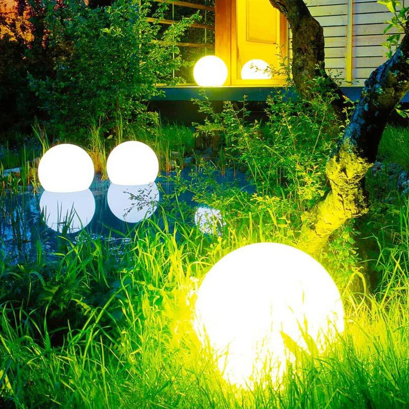 Waterproof Garden Ball LED Lights for OutdoorPackaging: LED lamp*1,
Remote control*1 USB charging
*1.Notes:Due to the light and screen setting difference, the item's color may be slightly different from the pWaterproof Garden Ball LED Lights