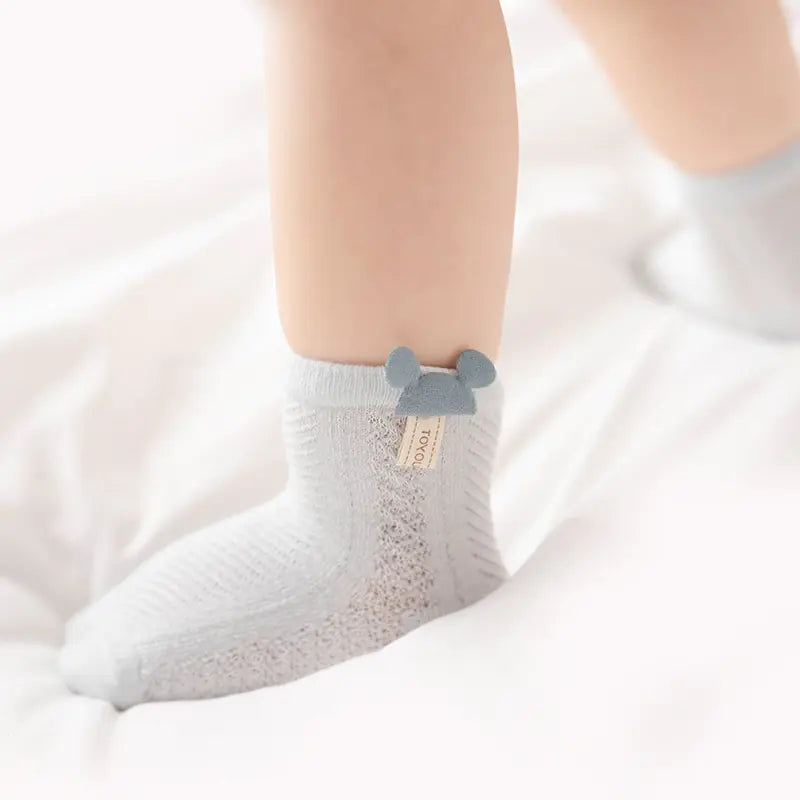 Thin Baby SocksSoft Comfort for Tiny FeetWrap your baby's feet in the gentle embrace of Thin Baby Socks, designed for ultimate comfort and warmth without bulkiness.Keep Little ToesThin Baby Socks