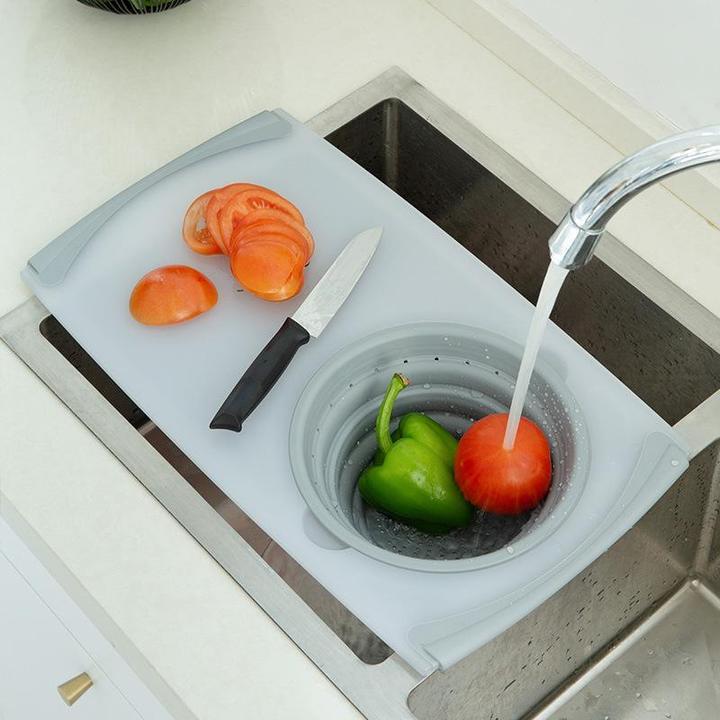 Kitchen Plastic Chopping BoardThis Kitchen Plastic Chopping Board is made of PP+TRP, matte + silica gel. It's safe and secure. The cutting board is easy to clean - the silicone drainage basin witKitchen Plastic Chopping Board