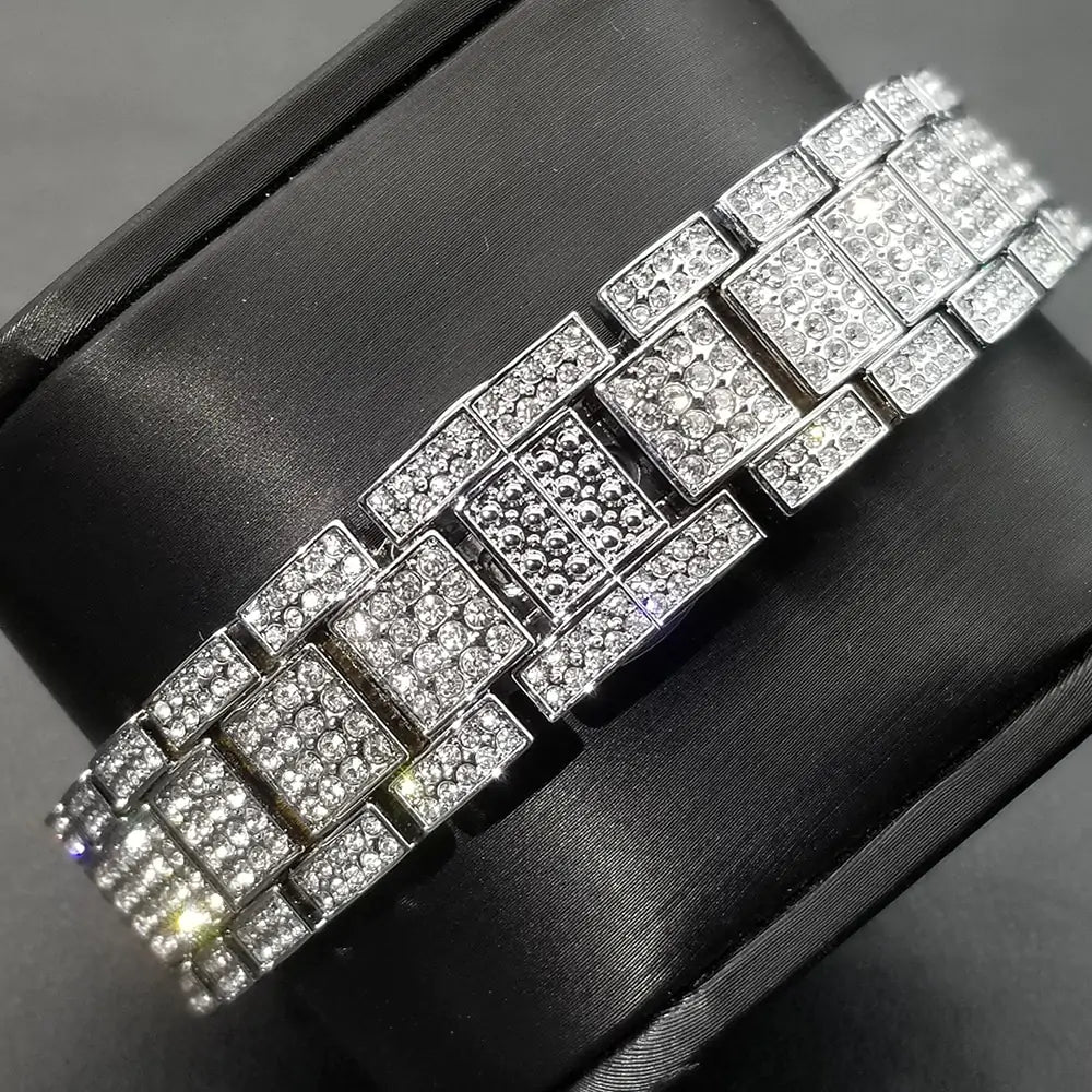 Diamond Calendar WatchesIntroducing Diamond Calendar Watches: Timeless Elegance with Everyday Versatility!Elevate your style with our Diamond Calendar Watches—a fusion of luxury and functioDiamond Calendar Watches