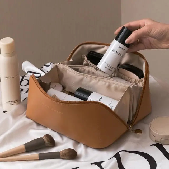 Female Storage Makeup CasesElevate your makeup storage game with our chic and practical Female Storage Makeup Cases! Crafted from premium materials, these cases are as durable as they are stylFemale Storage Makeup Cases