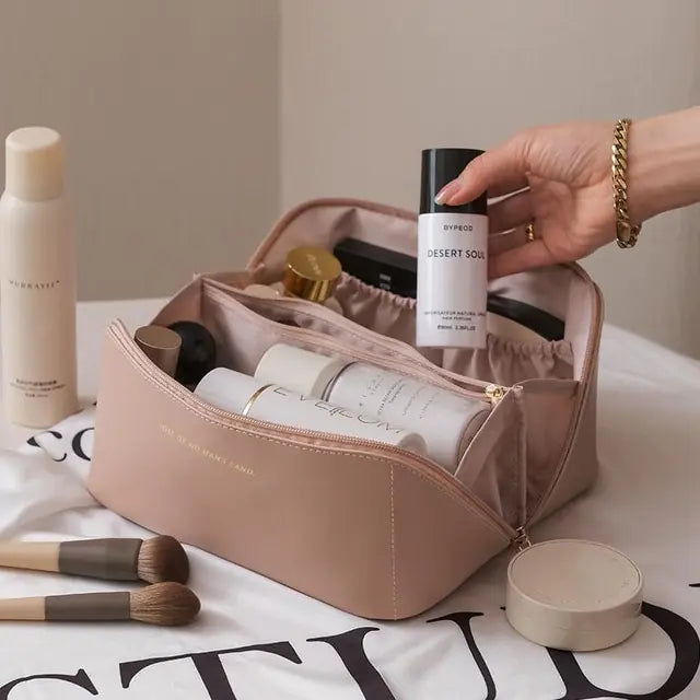 Female Storage Makeup CasesElevate your makeup storage game with our chic and practical Female Storage Makeup Cases! Crafted from premium materials, these cases are as durable as they are stylFemale Storage Makeup Cases