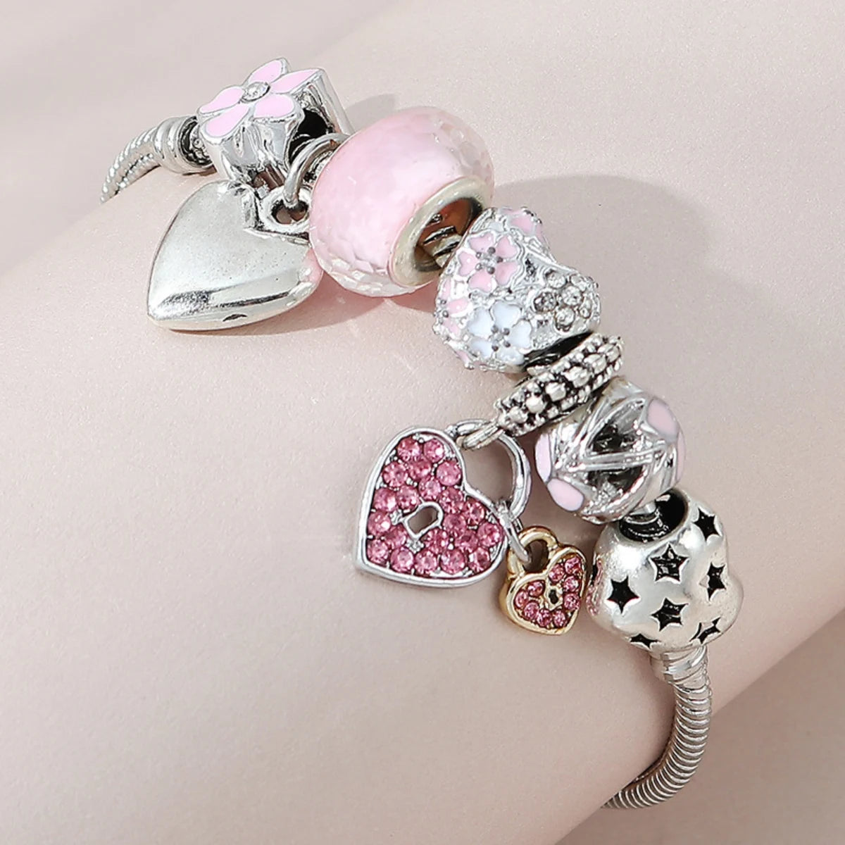 1PC Women's Fashion Multi Element Beaded Love Pan Family Bracelet JeweFashion Multi Element Beaded Love Pan Family Bracelet Jewelry Accessories Daily Dressing Party Holiday Gift -005