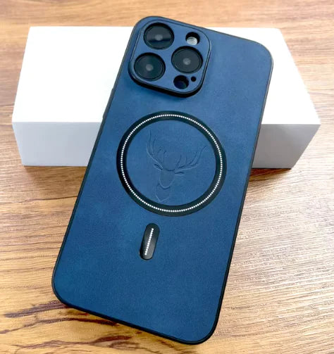 Elk Magnetic Suction Phone Case Cartoon Phone CaseColor: gray, red, dark brown, blue, orange redFunction: anti-wear, anti-fall, anti-fingerprintMaterial: imitation leatherPopular elements: magnetic attractionStyle: Elk Magnetic Suction Phone Case Cartoon Phone Case