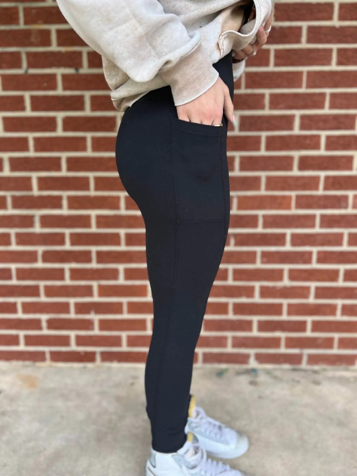 ASK Apparel Butter Soft Black LeggingsI think I just found my fav pair of leggings! AND they have pockets! These super soft leggings are a must have! And that isn't even the best part! The best part is tApparel Butter Soft Black Leggings