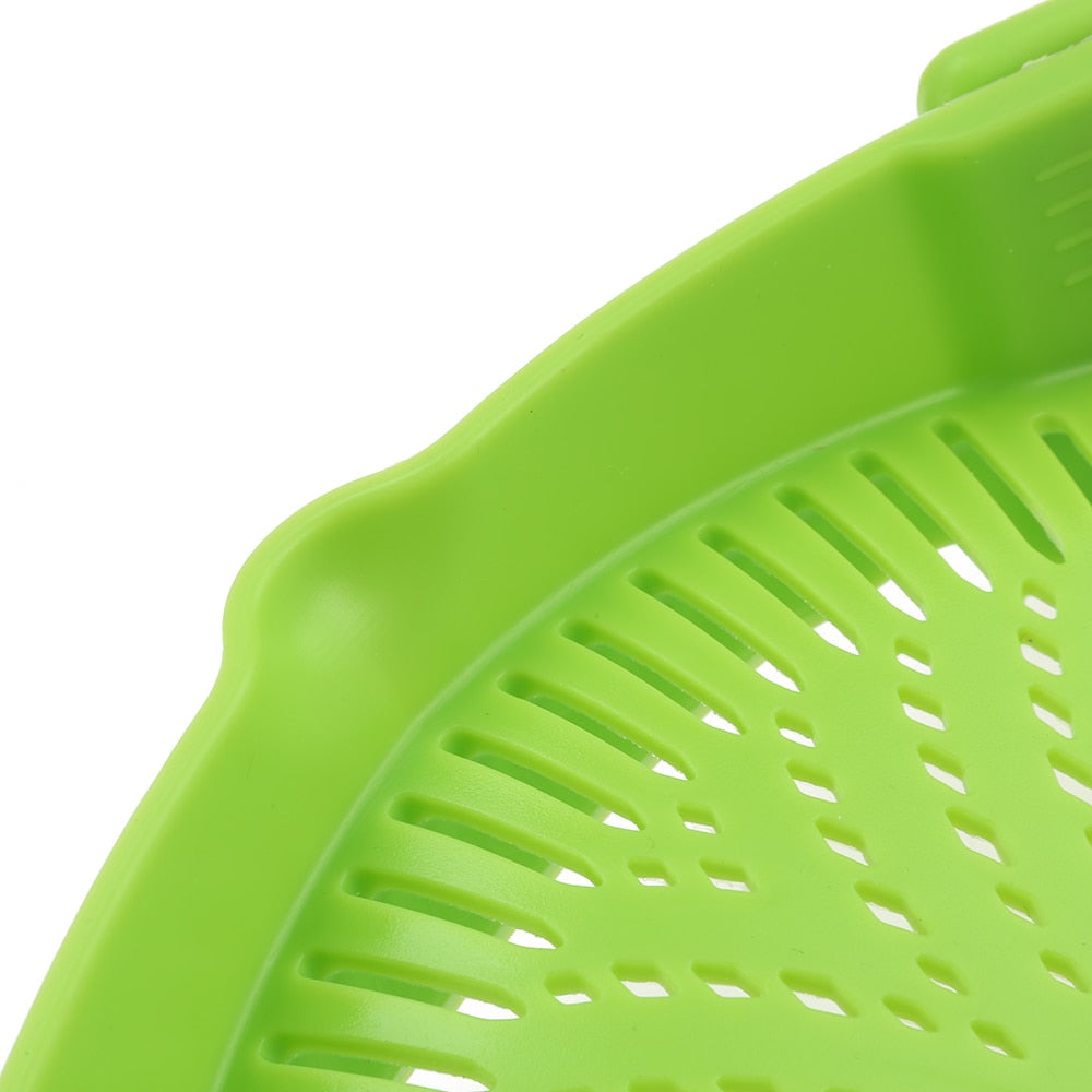 Silicone Kitchen Snap N Strain FilterThe Silicone Kitchen Snap N Strain Filter is the perfect kitchen accessory for those who want to easily separate solid food from liquid. Made from heat resistant silSilicone Kitchen Snap