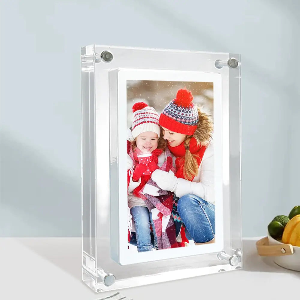 Digital Motion FrameCapture Every Moment in MotionWith the Digital Motion Frame, you can display your favorite memories in stunning clarity and dynamic motion, bringing your photos to lDigital Motion Frame