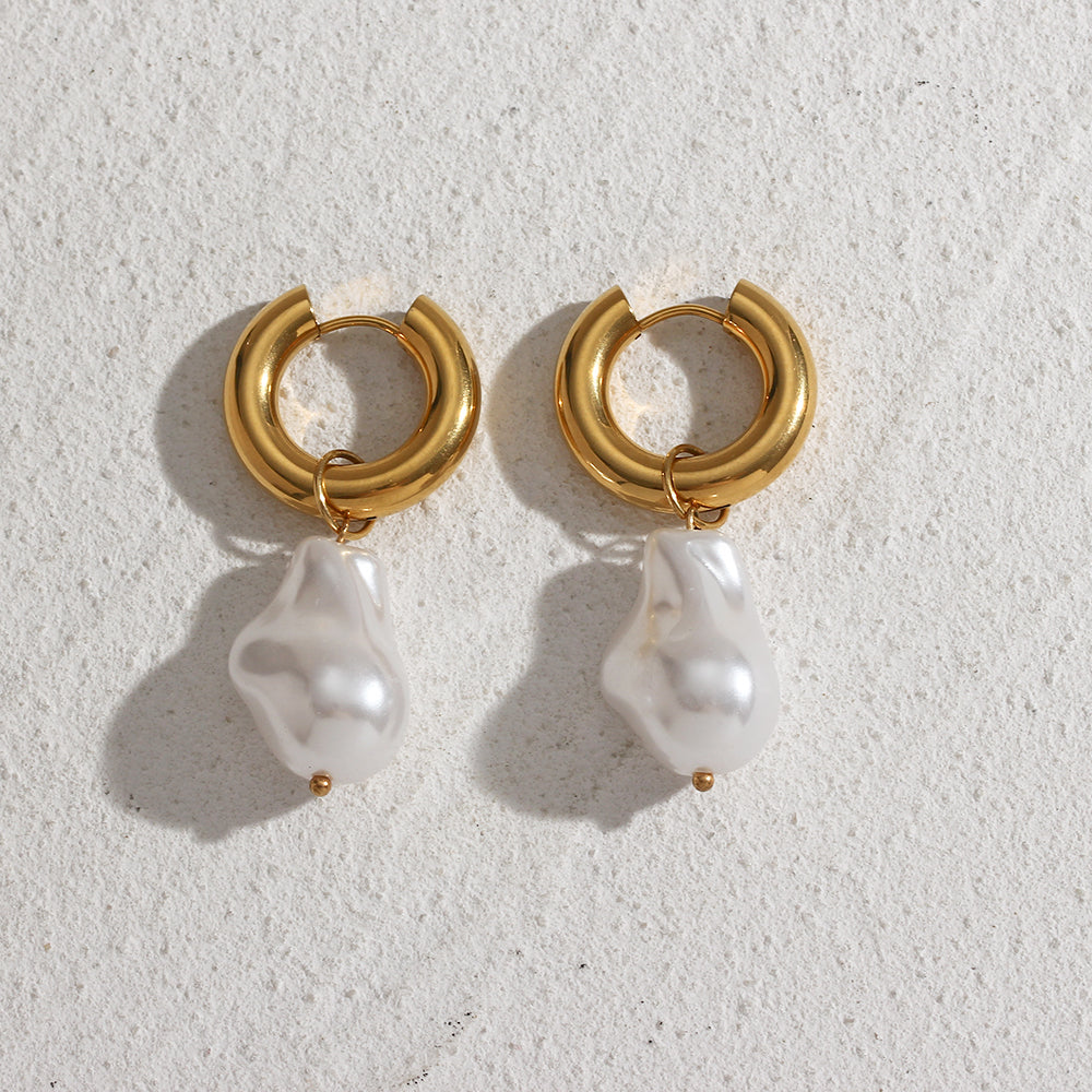 Water Drop EarringsLooking for a unique and fashionable way to accessorize? Check out these hot selling water drop earrings! Made with high quality stainless steel and gold plated for Water Drop Earrings