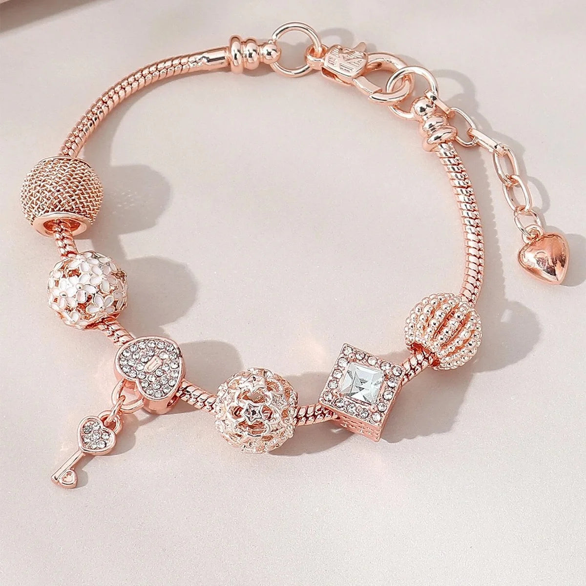 1PC Women's Fashion Multi Element Beaded Love Pan Family Bracelet JeweFashion Multi Element Beaded Love Pan Family Bracelet Jewelry Accessories Daily Dressing Party Holiday Gift -005