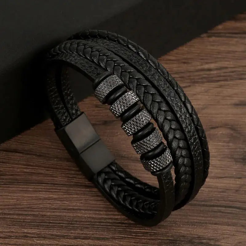 Classic Men's Leather Bracelet New Style Hand-woven Multi-layer CombinName: Alloy buckle leather bracelet
Material: leather, alloy
Process: frosted magnetic buckle
Color: Steel/Gold/Black
Size: 19/21/23
Packaging specification: 1 pieceClassic Men'
