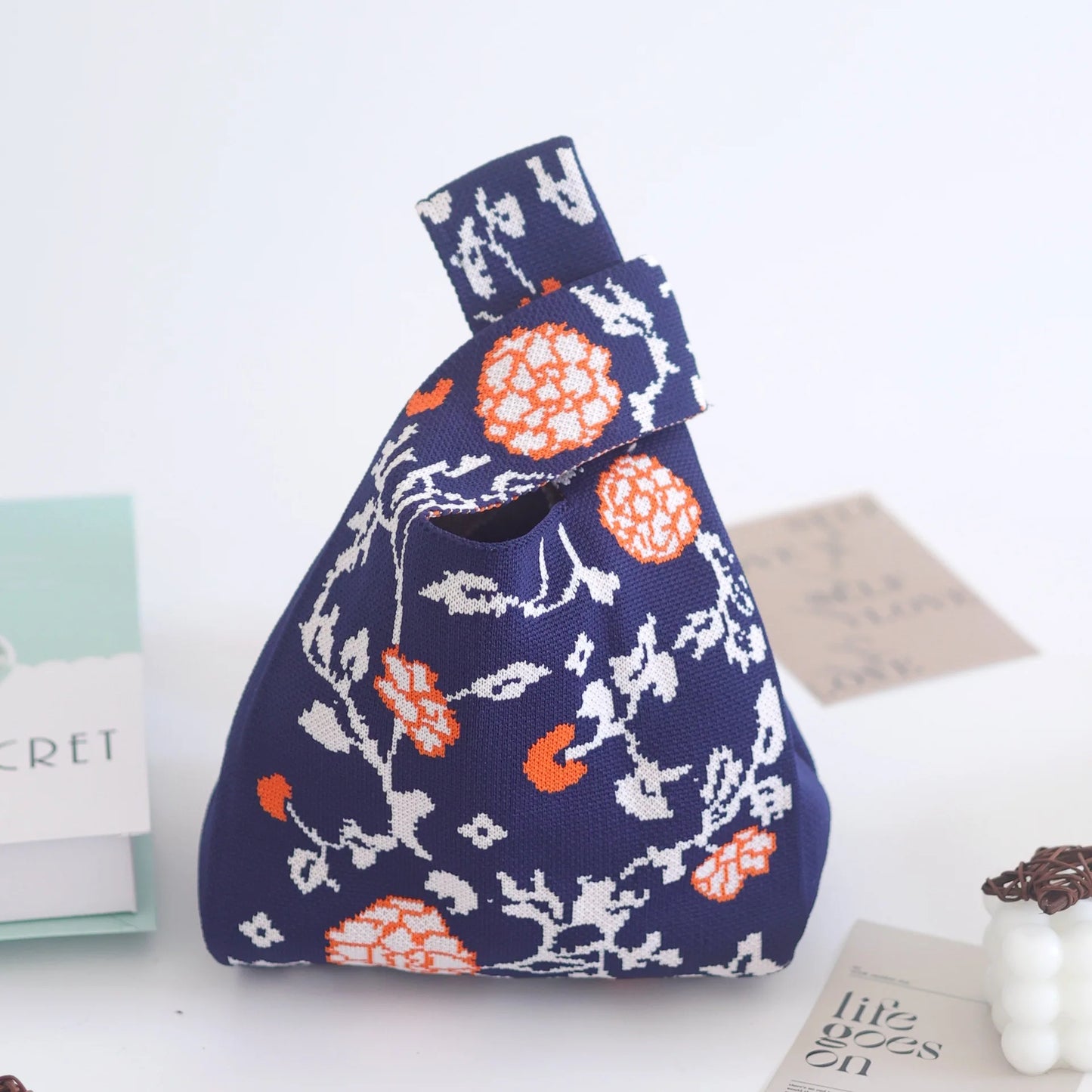 Women'S Knot Wrist Bag Handmade Knitted Bag Portable Mini Striped Tote Bucket Phone Bags Large Capacity Autumn Winter Handbags