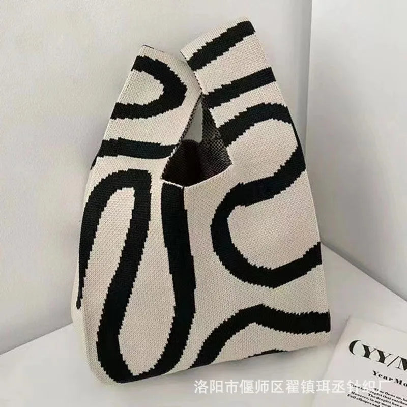Women'S Knot Wrist Bag Handmade Knitted Bag Portable Mini Striped Tote Bucket Phone Bags Large Capacity Autumn Winter Handbags