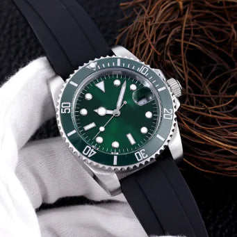 Men's Luxury Automatic Watch with Sapphire & Stainless SteelStainless steel case
41mm diameter, 13mm thickness
20mm band width
28.5mm dial diameter
Sapphire glass mirrorLuxury Automatic Watch