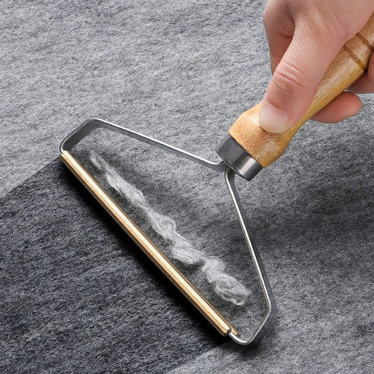 Pet Hair Remover BrushIntroducing the New Portable Pet Hair Remover Brush â your essential tool for a hair-free environment. This manual lint roller is designed to effortlessly remove pPet Hair Remover Brush