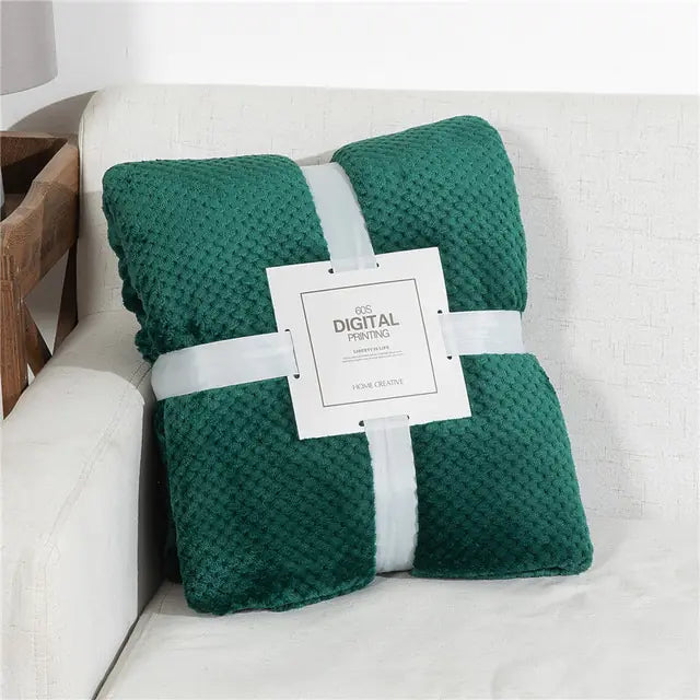 Fluffy Plaid Winter Bed BlanketsIntroducing our Fluffy Plaid Winter Bed Blankets – the ultimate blend of warmth and style to elevate your winter sanctuary!Wrap yourself in luxury with our Soft CoraFluffy Plaid Winter Bed Blankets