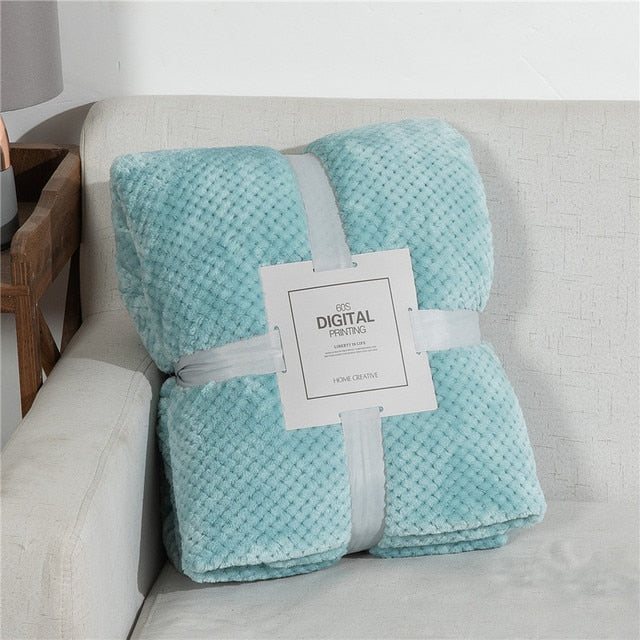 Fluffy Plaid Winter Bed BlanketsIntroducing our Fluffy Plaid Winter Bed Blankets – the ultimate blend of warmth and style to elevate your winter sanctuary!Wrap yourself in luxury with our Soft CoraFluffy Plaid Winter Bed Blankets